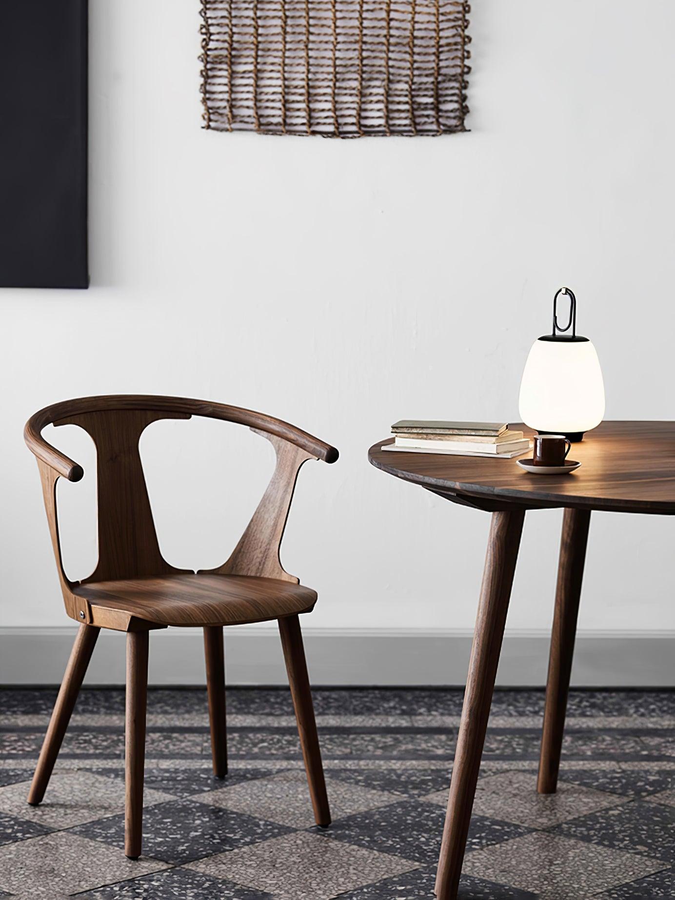 Portable Tischlampe mit USB-Aufladung – Elegantes skandinavisches Design und dimmbares Licht