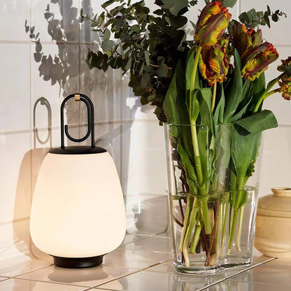 Portable Tischlampe mit USB-Aufladung – Elegantes skandinavisches Design und dimmbares Licht