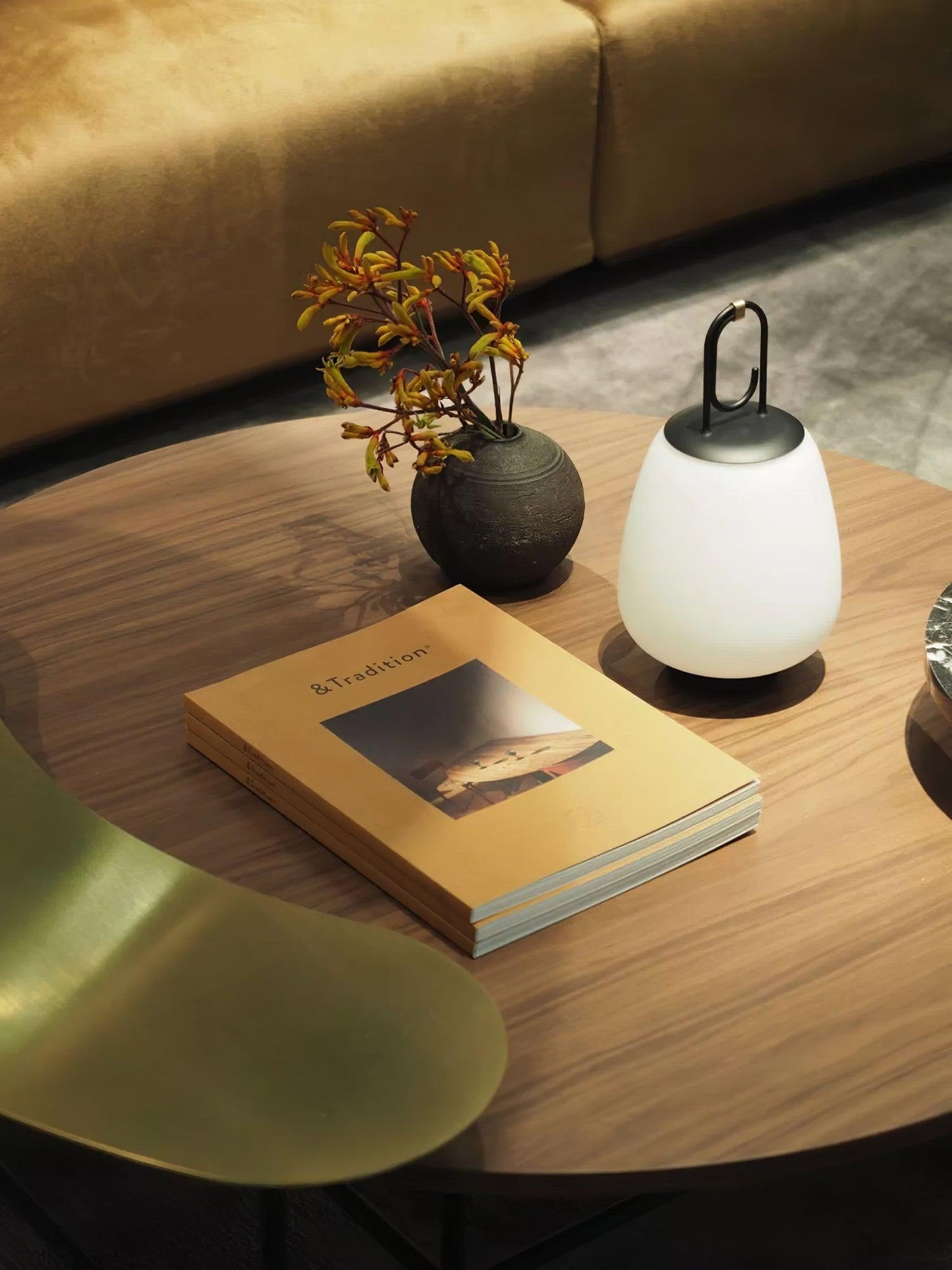 Portable Tischlampe mit USB-Aufladung – Elegantes skandinavisches Design und dimmbares Licht