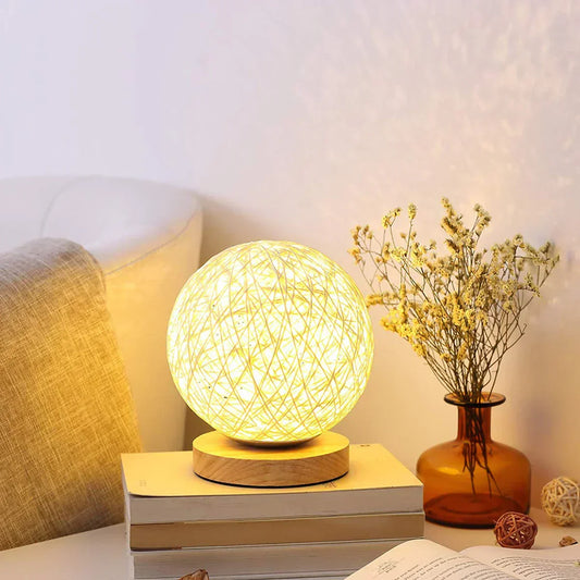 Handgefertigte Rattan Tischlampe | RattanGlow