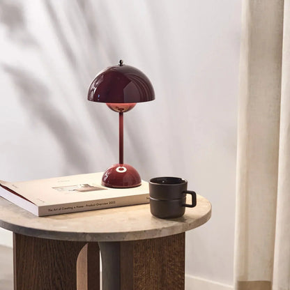 Tischlampe Flowerpot V2 - Ikonisches Design von Verner Panton, dimmbar und kabellos