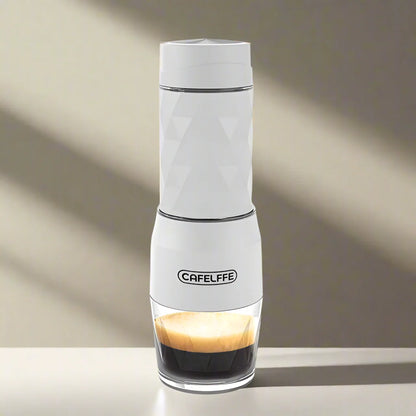 Cafelffe 3-in-1 Tragbarer Kaffeekocher – Manueller Espresso-Brauer für Reisen & Abenteuer im Freien