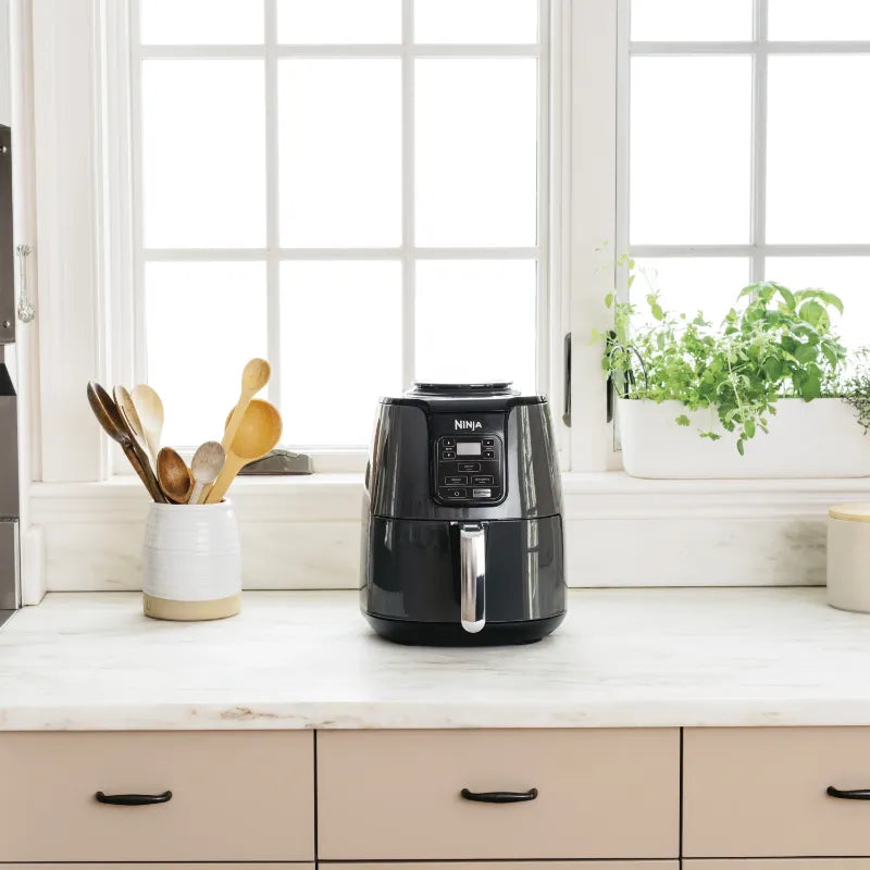 Ninja Air Fryer Verkauf | 4QT Heißluftfritteuse, Schwarz, AF100WM