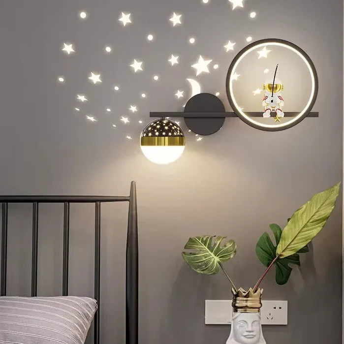 Home Decor Sternprojektor Wandleuchte LED Metallkörper Weltraumstil Kinder Wandleuchte Licht Harz Astronaut Kinderzimmer Modern Lustres