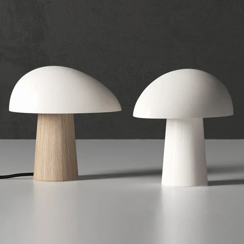 Tischlampe Juno - Minimalistisches skandinavisches Design aus Holz und Metall, LED-Beleuchtung