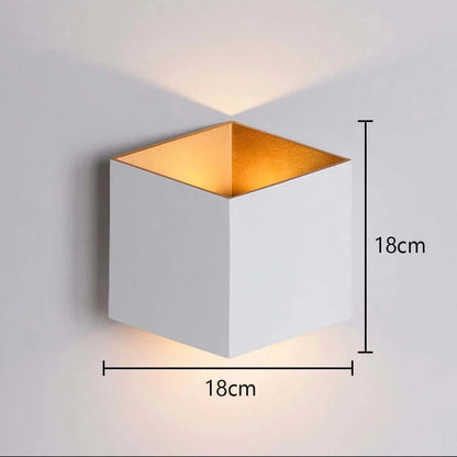 Moderne Minimalistische Nordische Wandlampe Mit Goldenem Glühen