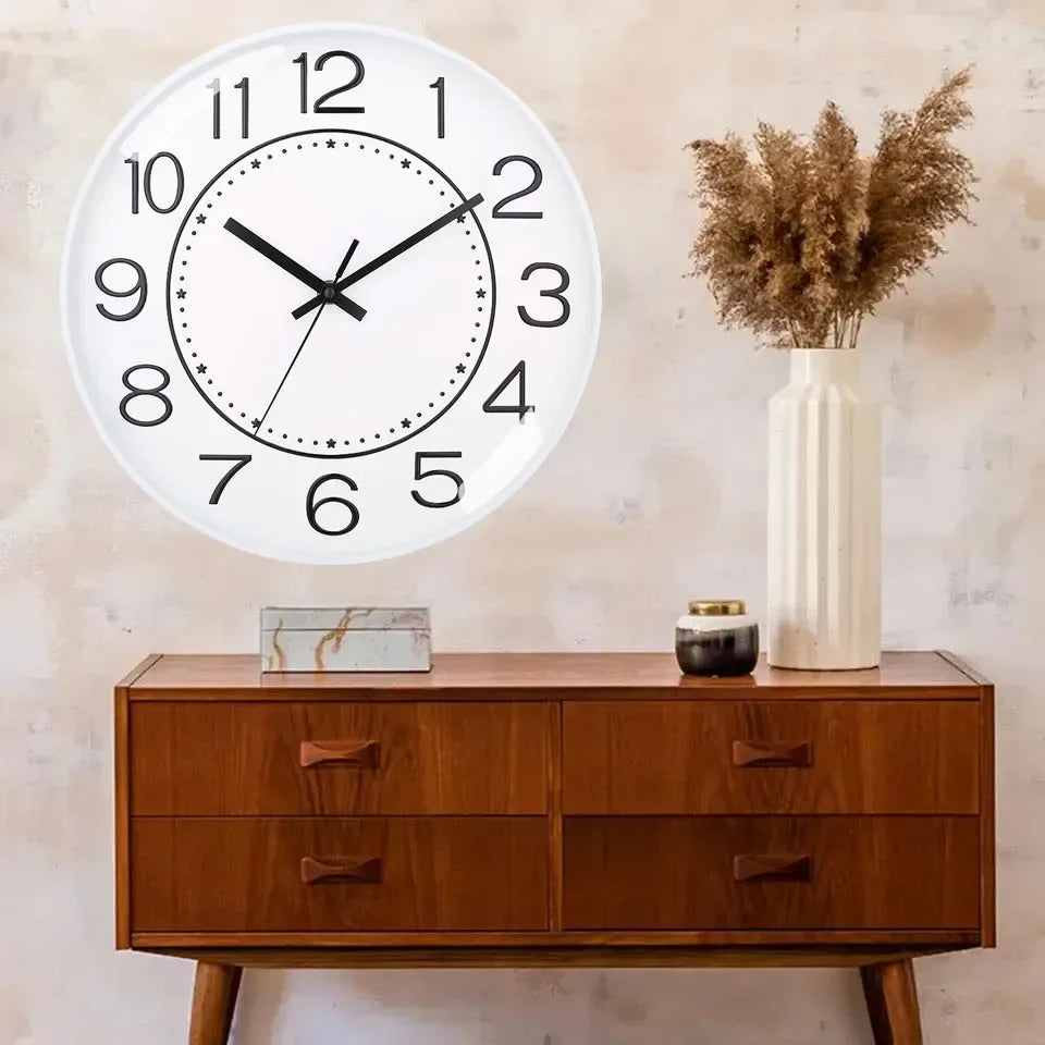 Bunte batteriebetriebene digitale Wanduhr