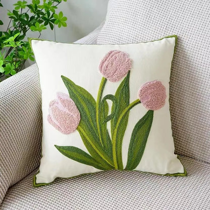 BloomLinen – Bestickter Kissenbezug aus Baumwoll-Canvas mit rustikalem floralem Pracht