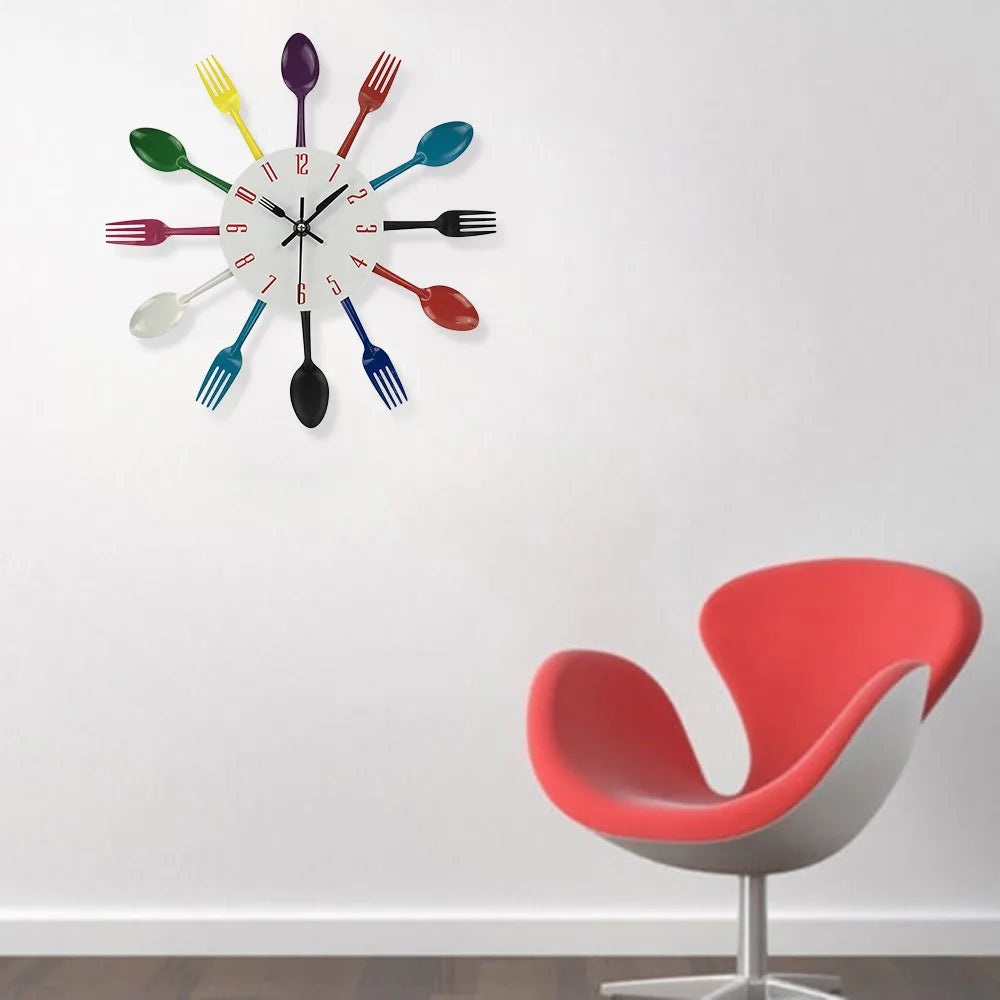 Mehrfarbiges Besteck Wanduhren Design