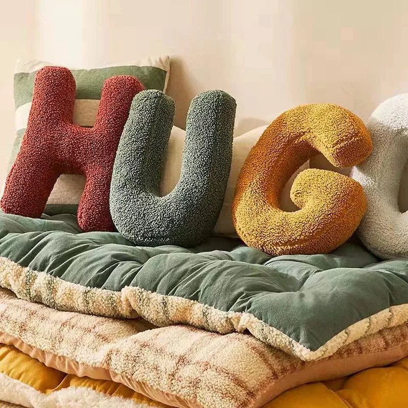 Alphabet Sofa Kissen