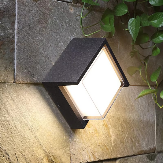 Slim Outdoor Lampe mit Bewegungssensor und LED-Beleuchtung