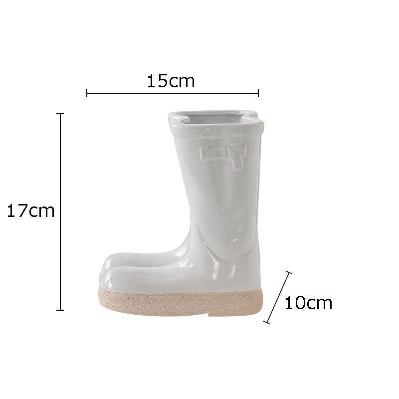 Charmant & Modern - Keramikvase in Stiefelform