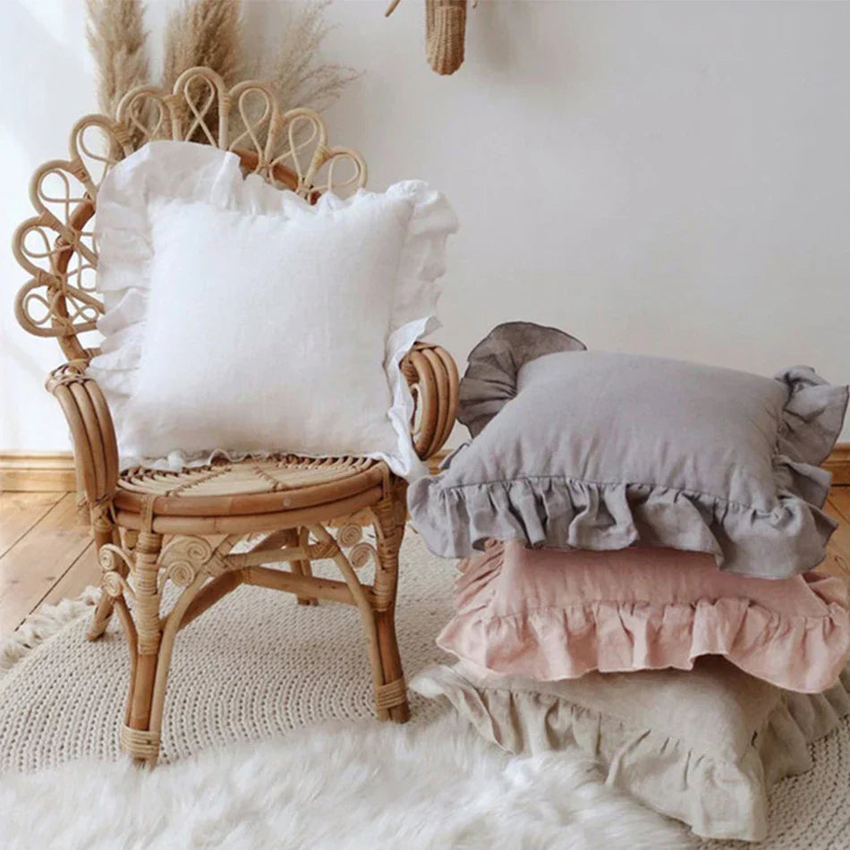 Kissenbezüge und Kopfkissenbezüge aus reinem Leinen mit sanften Volants - Linen Elegance