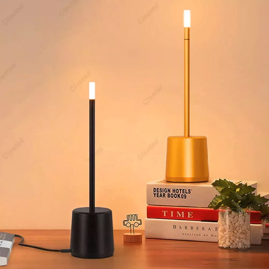 LumiTouch – Luxuriöse LED-Tischlampe mit stufenloser Dimmung und elegantem Kristallschirm