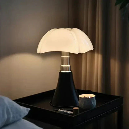 Garduru Klassische LED Lampe | Zeitloses Design | Warmweiß | Elegante Beleuchtung für Zuhause