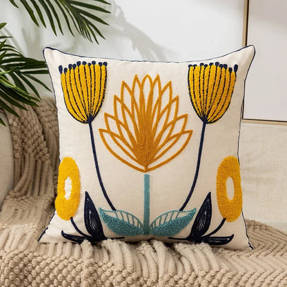 BloomLinen – Bestickter Kissenbezug aus Baumwoll-Canvas mit rustikalem floralem Pracht