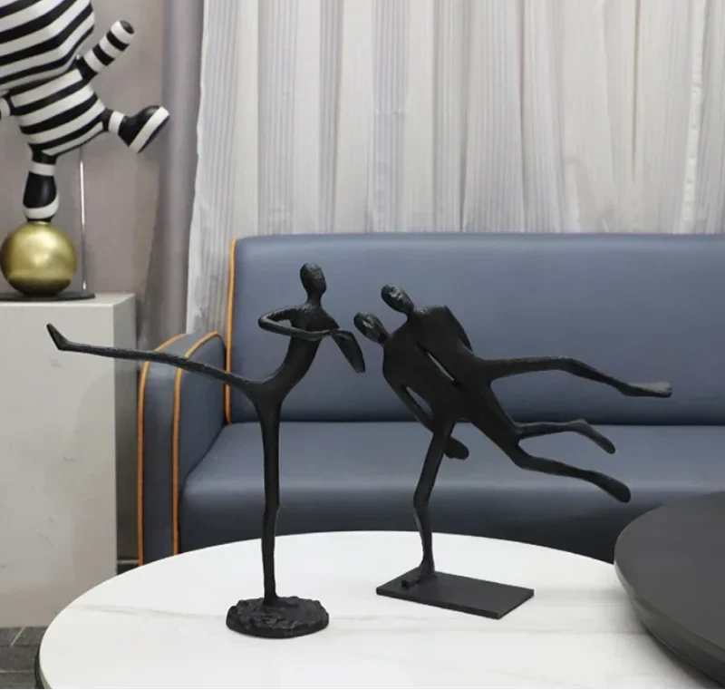 Abstrakte Gusseisenfiguren