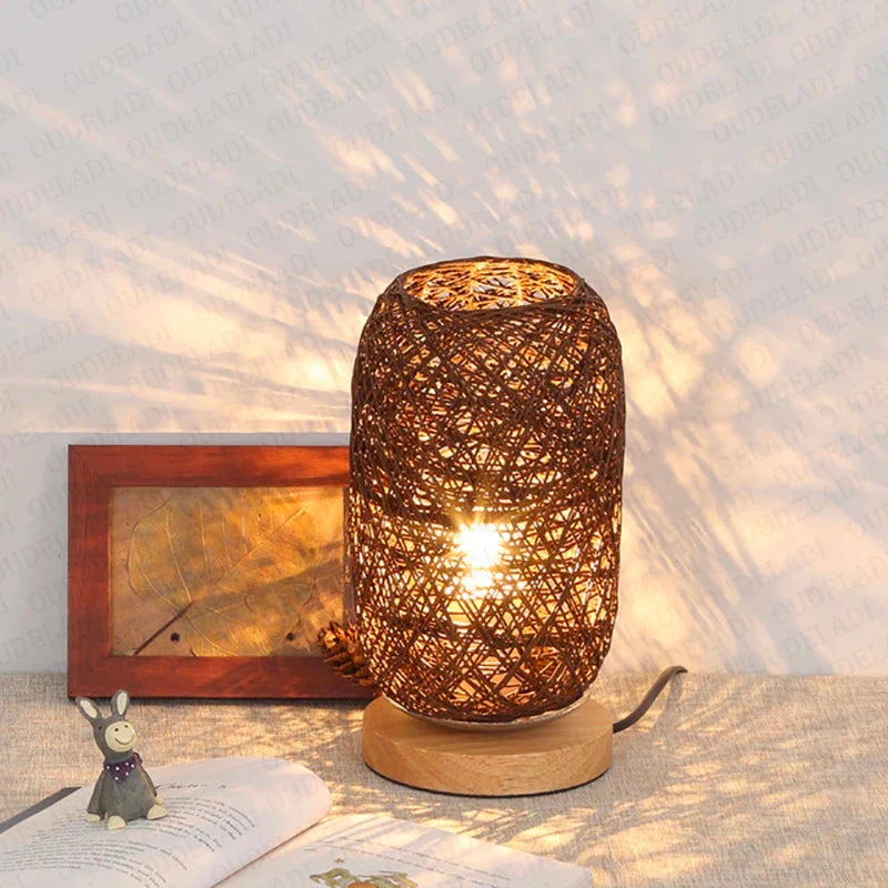 Rattan-Tischlampe – Holzsockel – Nachttischbeleuchtung – Wohnzimmer, Schlafzimmer, Schreibtischlampe