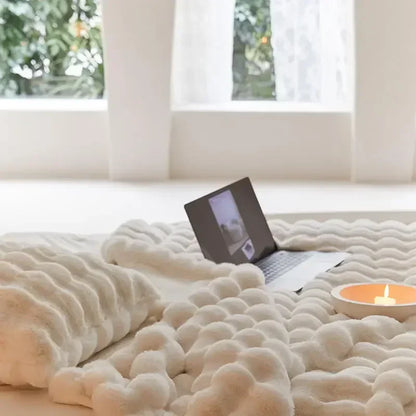FurLuxe – Luxuriöser Faux Fur Kissenbezug für stilvollen Komfort