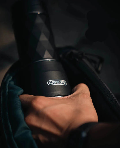 Cafelffe 3-in-1 Tragbarer Kaffeekocher – Manueller Espresso-Brauer für Reisen & Abenteuer im Freien