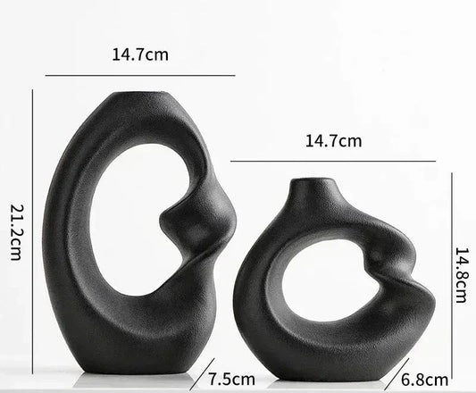 Abstrakte Skulpturale Vasen – Modern und Künstlerisch