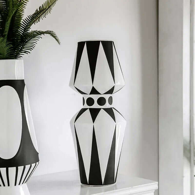 Nordic Design Schwarze und Weiße Gestreifte Vase