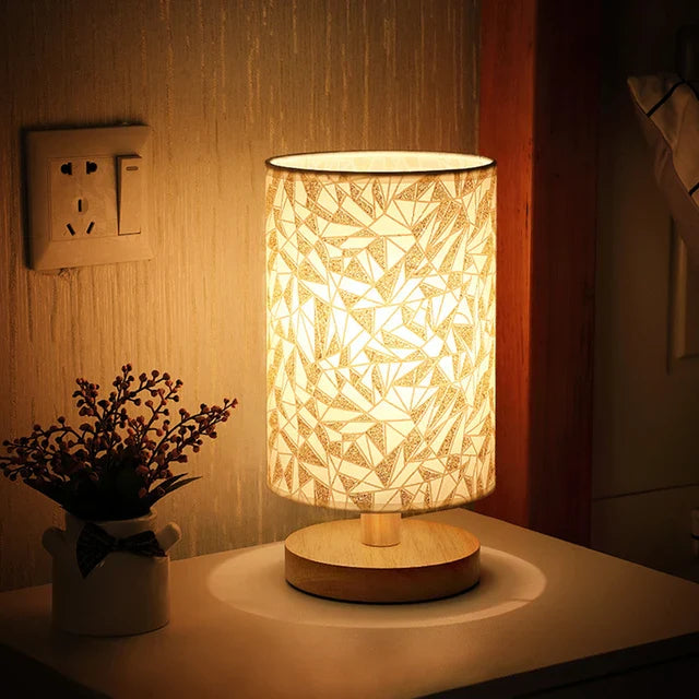 Royallure USB Retro Nachttischlampe – Elegantes Stoffdesign