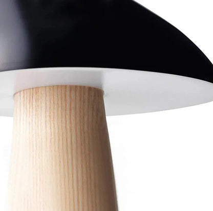 Tischlampe Juno - Minimalistisches skandinavisches Design aus Holz und Metall, LED-Beleuchtung