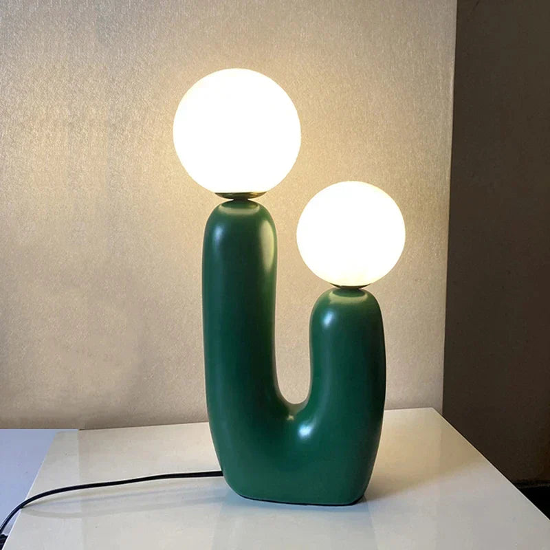 Garduru Harz Tischlampe | Modernes LED Design | Stimmungslicht | Dekorative Beleuchtung für Zuhause