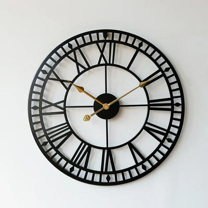 Garduru Charme | Stilvolle Metall-Wanduhr im Industriedesign