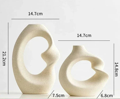 Skulpturale Vasen mit organischer Form