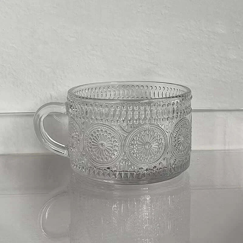 Unglaublich hübsche vintage geprägte Glasskaffee-Tasse