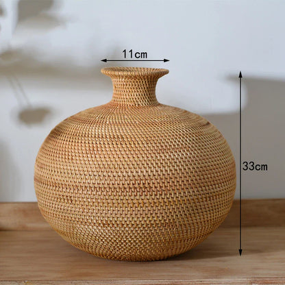 Garduru Rattan Vase | Handgefertigter Blumenkorb | Natürliche Dekoration | Stilvolles Design für Zuhause