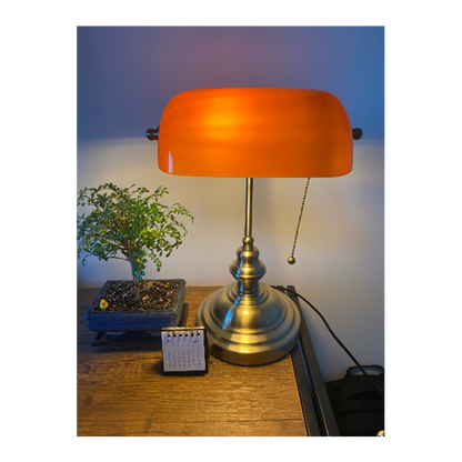 Vintage Banker Tischlampe im Angebot