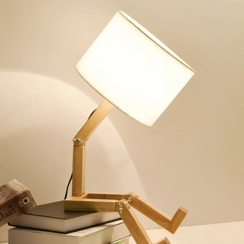 Moderne Holz Tischlampe mit integriertem Buchhalter – Stilvolle Beleuchtung für Ihr Zuhause