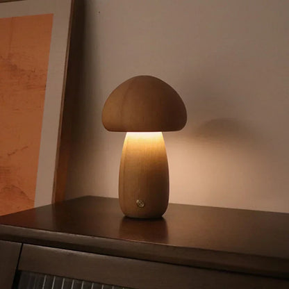 VERZAUBERTER PILZ – TOUCH-LAMPE MIT WEISSEM LICHT