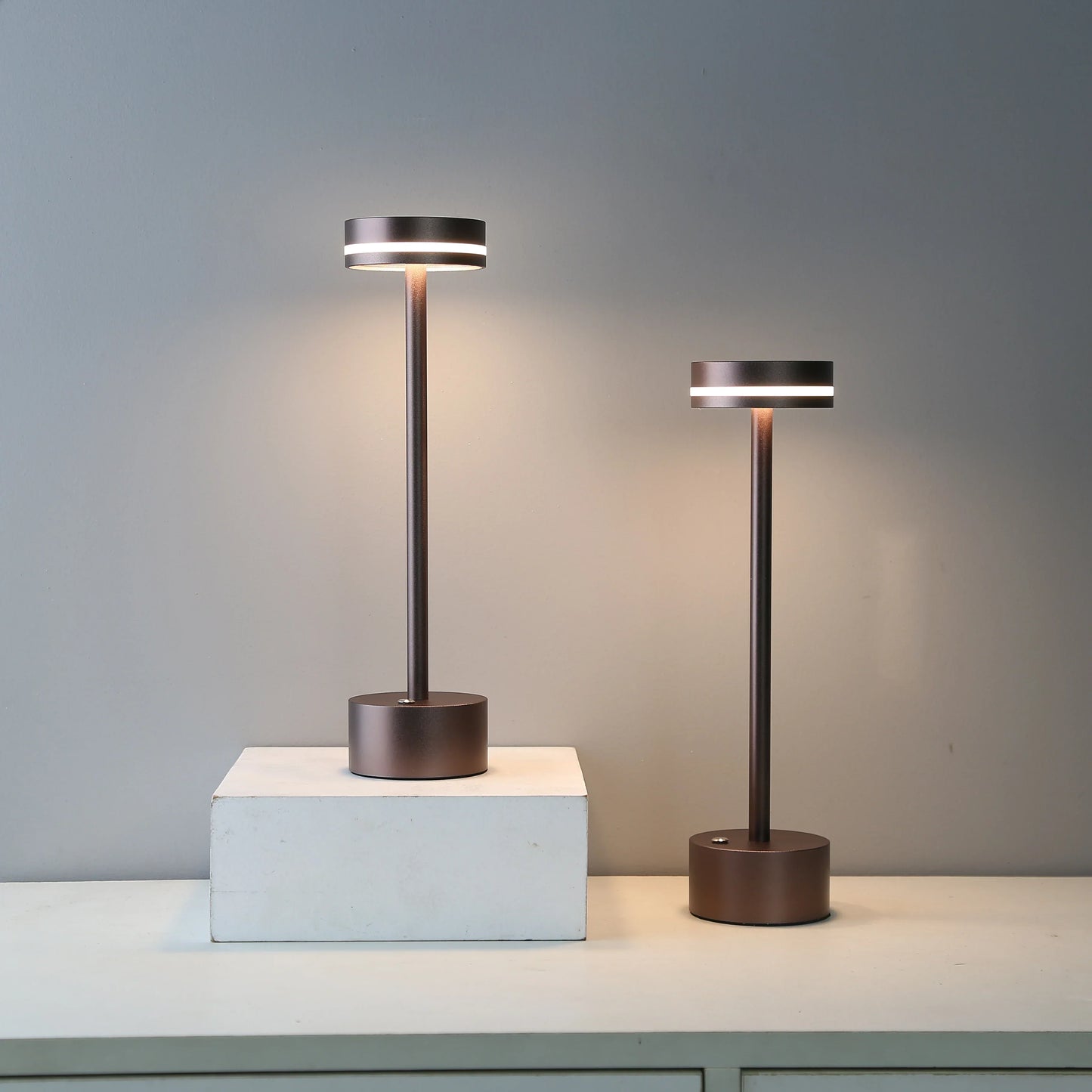 Garduru | Design Tischlampe - Kabellos aufladbar - Schaffen Sie Atmosphäre mit nur einer Berührung