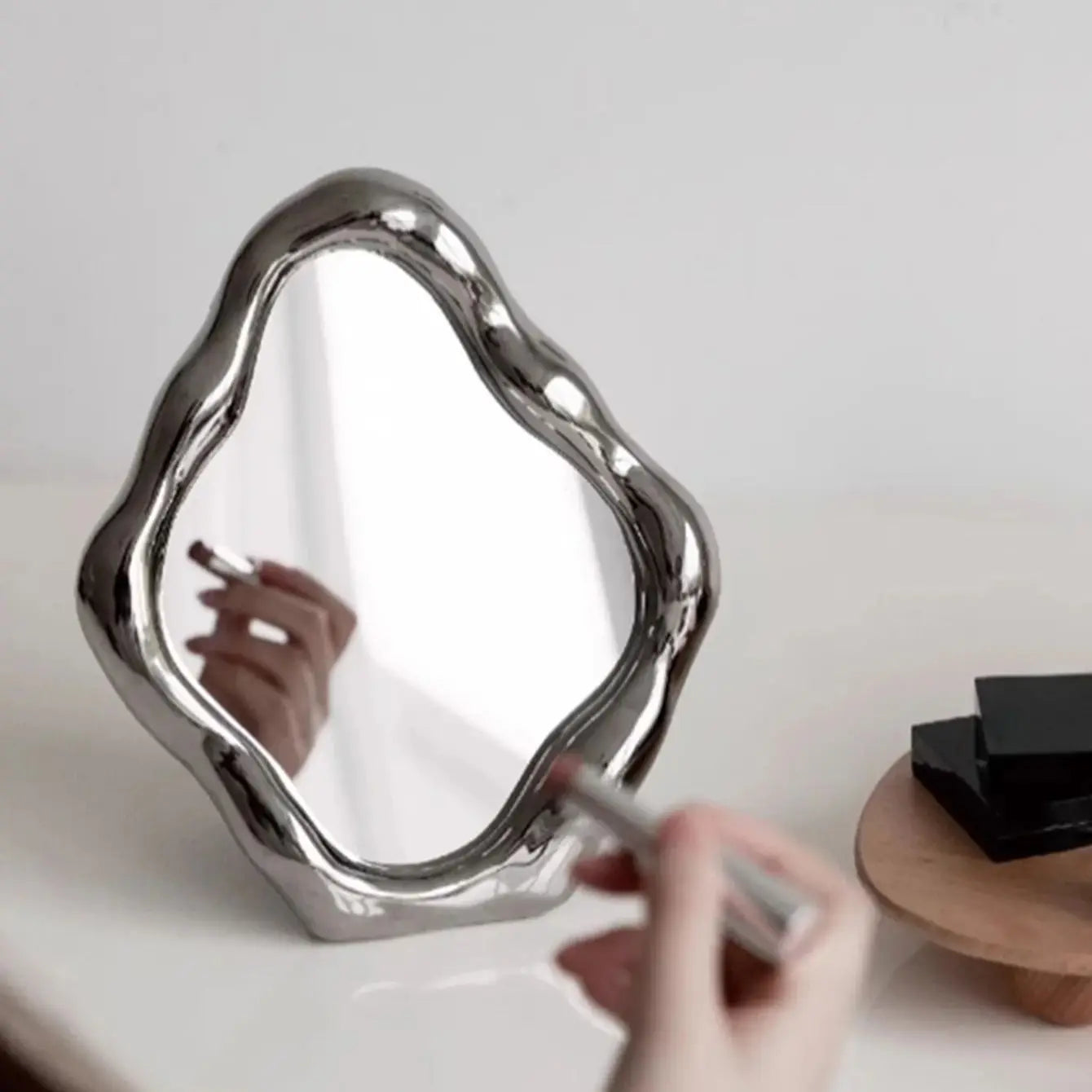 Mirrorly – Vintage-Kommodenspiegel