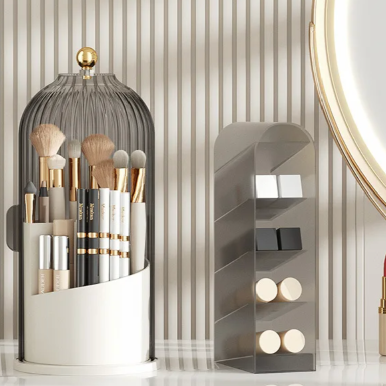 OrganizeLuxe – Luxus Acryl Kosmetik Organizer mit 360° Drehung