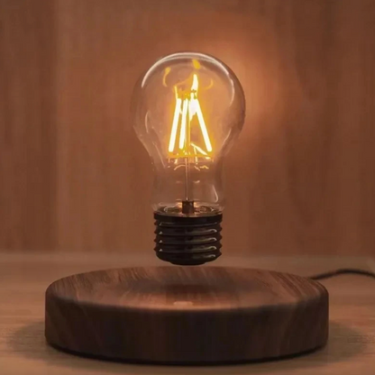 MagLev – Innovative Tischlampe mit schwebendem Design