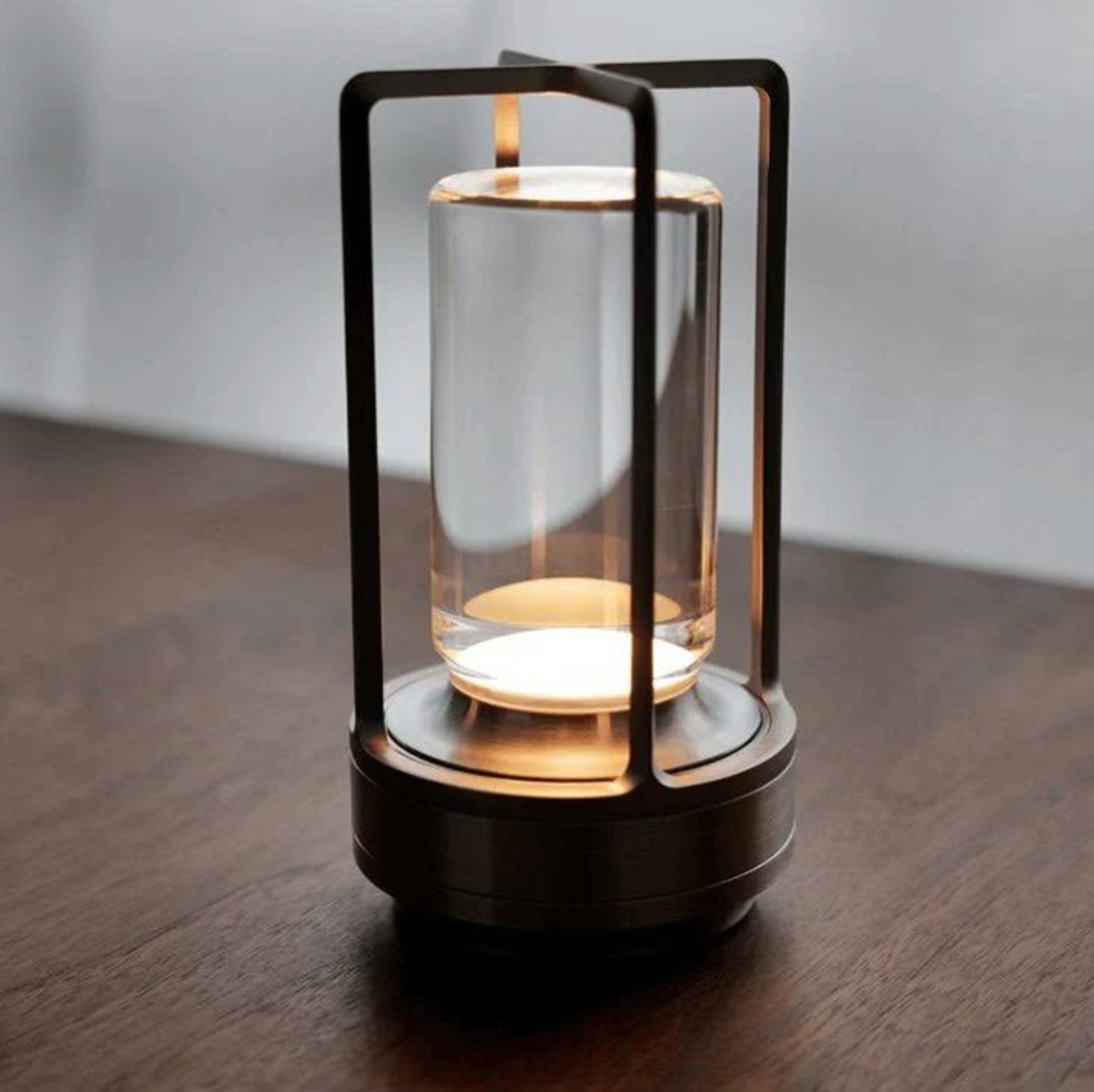 Kabellampe Wasserdicht Aufladbar | AquaGlow