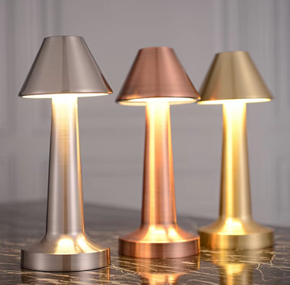 GlowEase – Dimmbare LED Tischlampe mit minimalistischem Design und Touch-Control