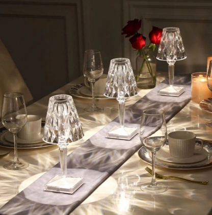 Elegante Kristall-Acryl- Tischlampe