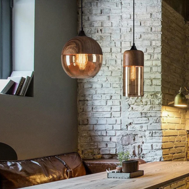 Stylische skandinavische Holzpendelleuchte