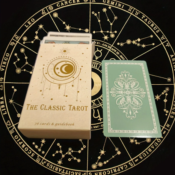 Traditionelles Tarotdeck mit 78 Karten