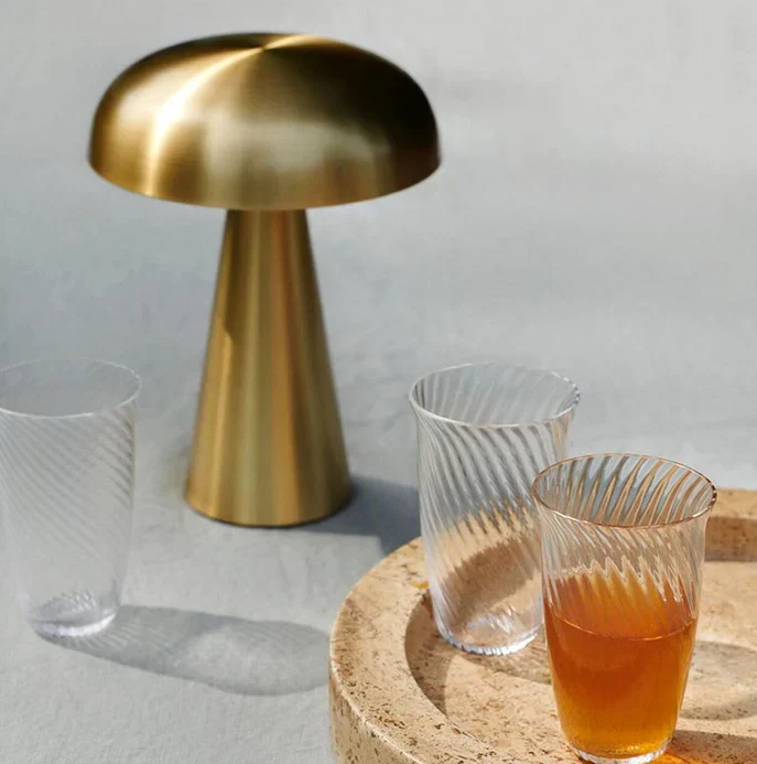 Elegante tragbare Tischlampe