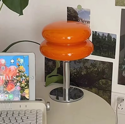 Skandinavische Design-Tischleuchte im Bauhaus-Stil