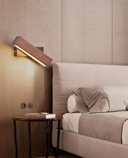 Rotierbare LED-Holzwandleuchte