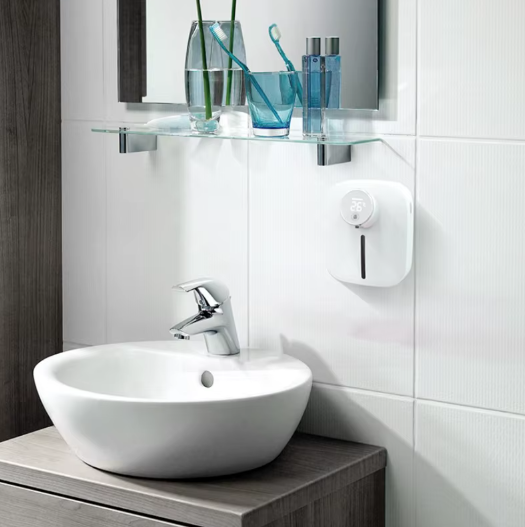 Wandmontierter automatischer Seifenspender mit Infrarotsensor berührungsfreier Schaum USB wiederaufladbar