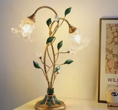 Tischlampe Blumig - Vintage-Design aus Eisen, Kristall und Glas für Schlafzimmer oder Wohnzimmer